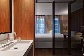 Le Metropolitan Paris Tour Eiffel, a Tribute Portfolio Hotel