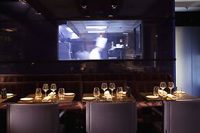 Le Metropolitan Paris Tour Eiffel, a Tribute Portfolio Hotel