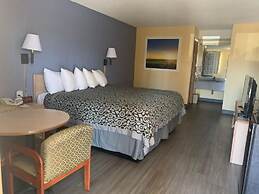 Days Inn by Wyndham Byron