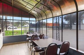 Econo Lodge near The Domain - The Arboretum