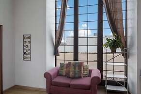 Econo Lodge near The Domain - The Arboretum