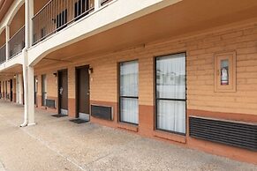Econo Lodge near The Domain - The Arboretum
