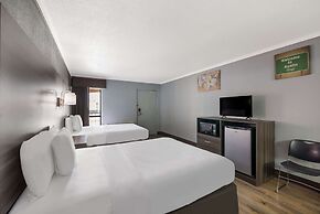 Econo Lodge near The Domain - The Arboretum