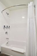 Four Points by Sheraton Cleveland-Eastlake