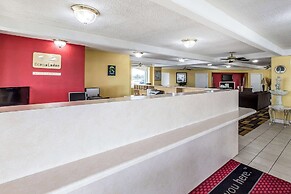 Econo Lodge Byron