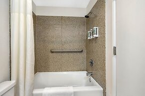 Best Western Pier Point Inn