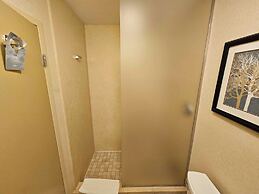 Radisson Hotel Freehold