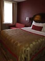 Ramada by Wyndham Albert Lea