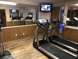 Ramada by Wyndham Albert Lea