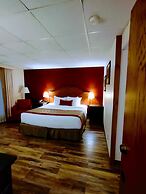 Ramada by Wyndham Albert Lea