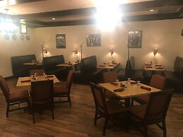 Ramada by Wyndham Albert Lea