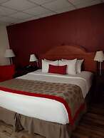 Ramada by Wyndham Albert Lea