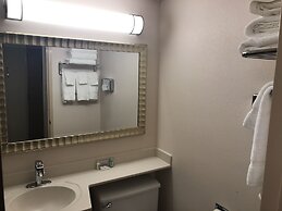 Ramada by Wyndham Albert Lea