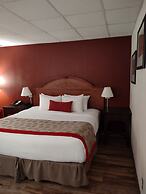 Ramada by Wyndham Albert Lea