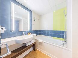 Mercure Paris Massy Gare TGV