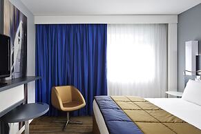 Mercure Paris Massy Gare TGV