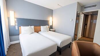 Mercure Paris Massy Gare TGV