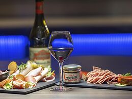 Mercure Paris Massy Gare TGV