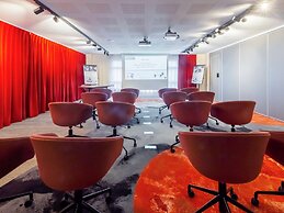 Mercure Paris Massy Gare TGV
