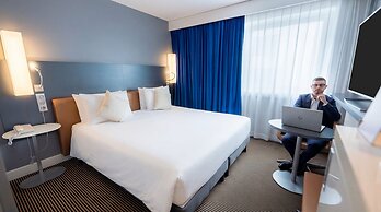 Mercure Paris Massy Gare TGV