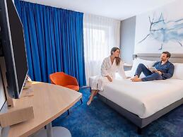 Mercure Paris Massy Gare TGV
