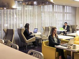 Mercure Paris Massy Gare TGV