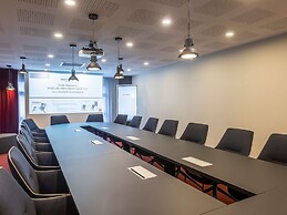 Mercure Paris Massy Gare TGV