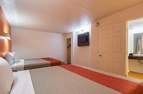 Motel 6 Garland, TX - Northeast Dallas