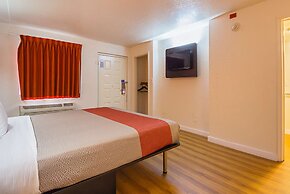 Motel 6 Garland, TX - Northeast Dallas