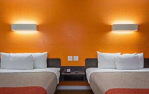 Motel 6 Garland, TX - Northeast Dallas