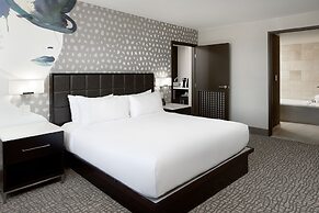 Hilton Woodland Hills / Los Angeles