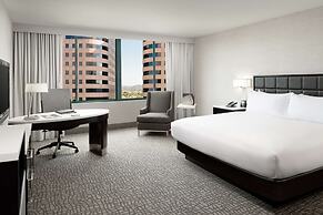 Hilton Woodland Hills / Los Angeles