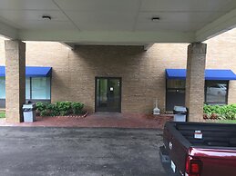 Motel 6 Nashville, TN - Airport