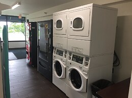 Motel 6 Nashville, TN - Airport