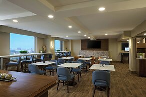 Renaissance Dallas Addison Hotel