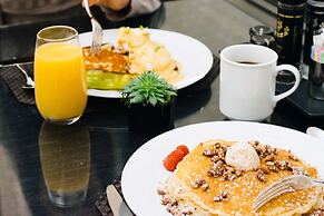 Renaissance Dallas Addison Hotel