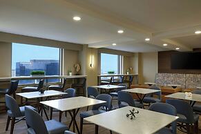 Renaissance Dallas Addison Hotel