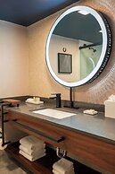 Renaissance Dallas Addison Hotel