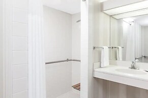 Wyndham Indianapolis Airport