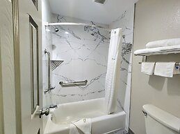 Days Inn by Wyndham Baytown Garth Road I10 East