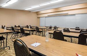 Ramada by Wyndham Columbus North