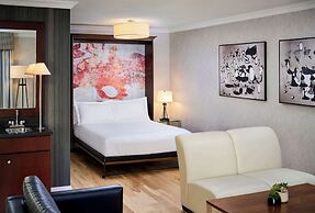 Radisson Blu Toronto Downtown