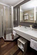 Best Western Plus City Hotel