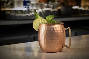 Holiday Inn Alexandria at Carlyle by IHG