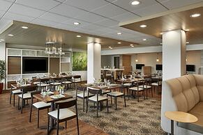 Holiday Inn Alexandria at Carlyle by IHG