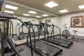 Econo Lodge Inn & Suites Joplin