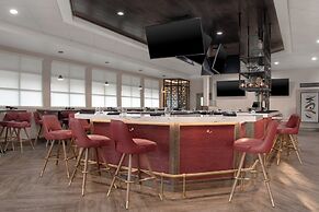 Holiday Inn and Suites Overland Park West by IHG