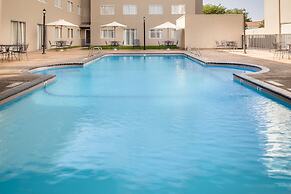 Holiday Inn and Suites Overland Park West by IHG