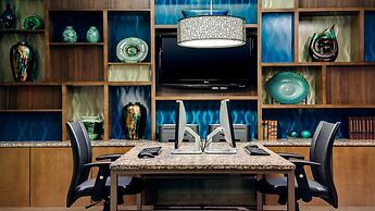 Holiday Inn and Suites Overland Park West by IHG