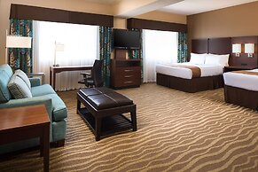 Holiday Inn and Suites Overland Park West by IHG